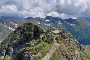 [Day 6] Summit Negoiu Peak